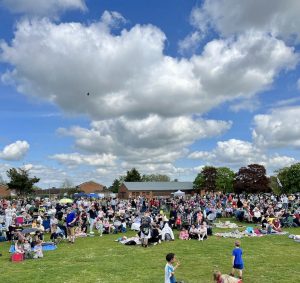 Woodley's Coronation Picnic in the Park